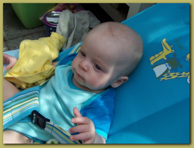 599x448 pixels (184K)